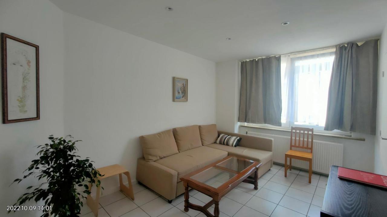 Apartment Compact, Wel Enaf For 3 The Flat In Antwerpen